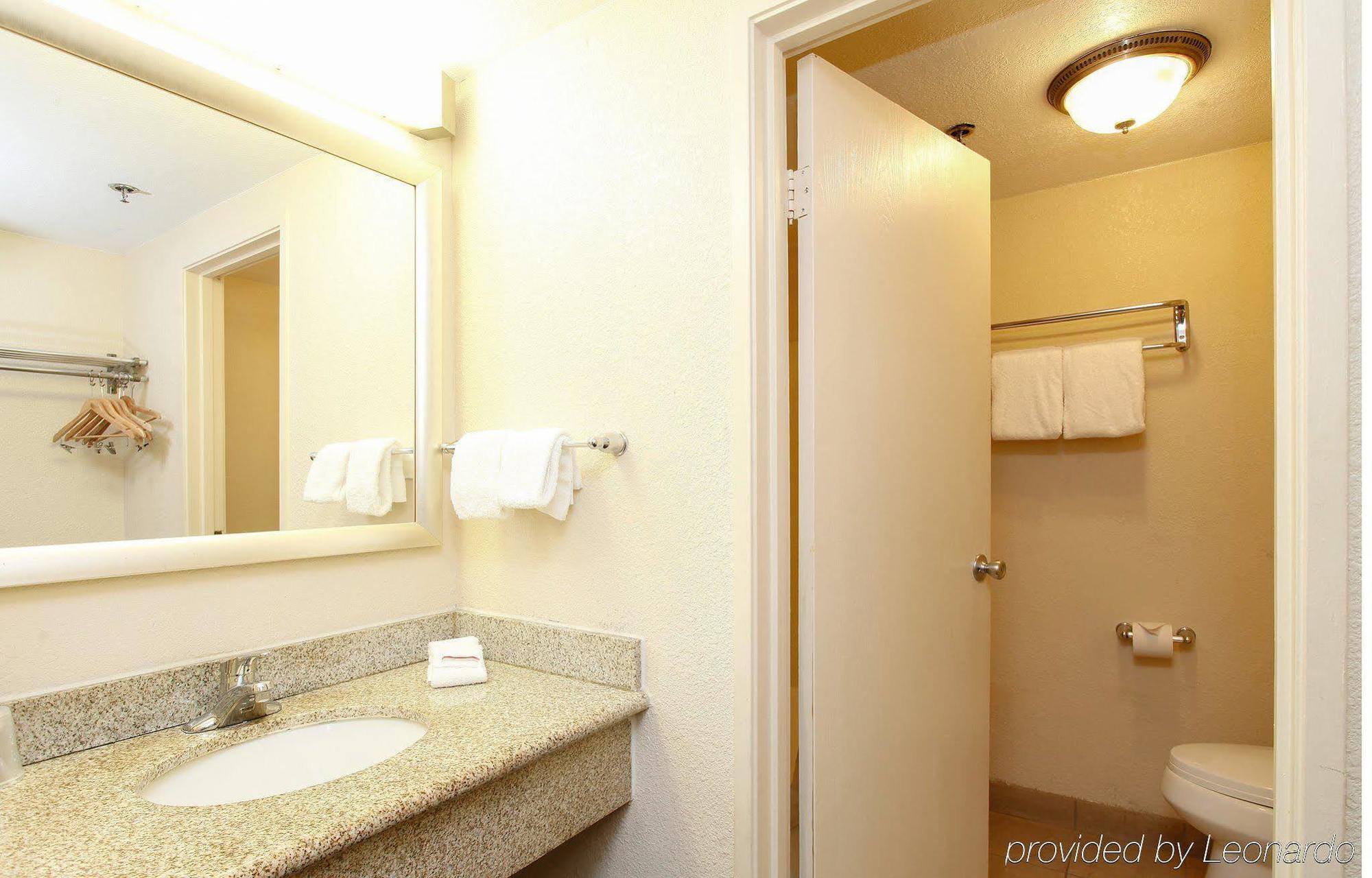 Ontario Airport Executive Inn المظهر الخارجي الصورة